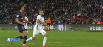 最后连失绝平三分！贺希宁19中9空砍21+8+8 三分6中0